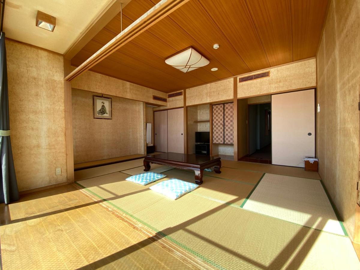 Atami Onsen Guest House Megumi Ngoại thất bức ảnh