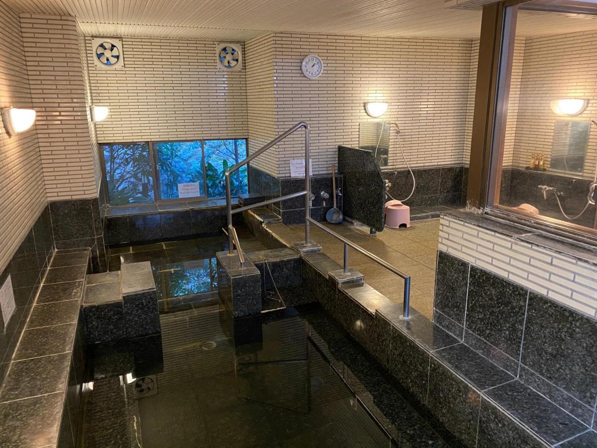 Atami Onsen Guest House Megumi Ngoại thất bức ảnh