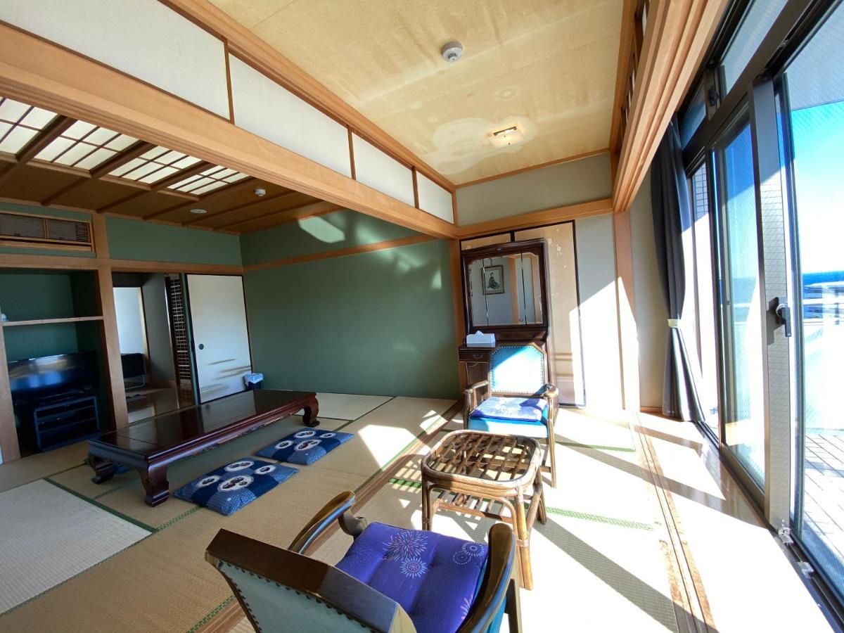 Atami Onsen Guest House Megumi Ngoại thất bức ảnh