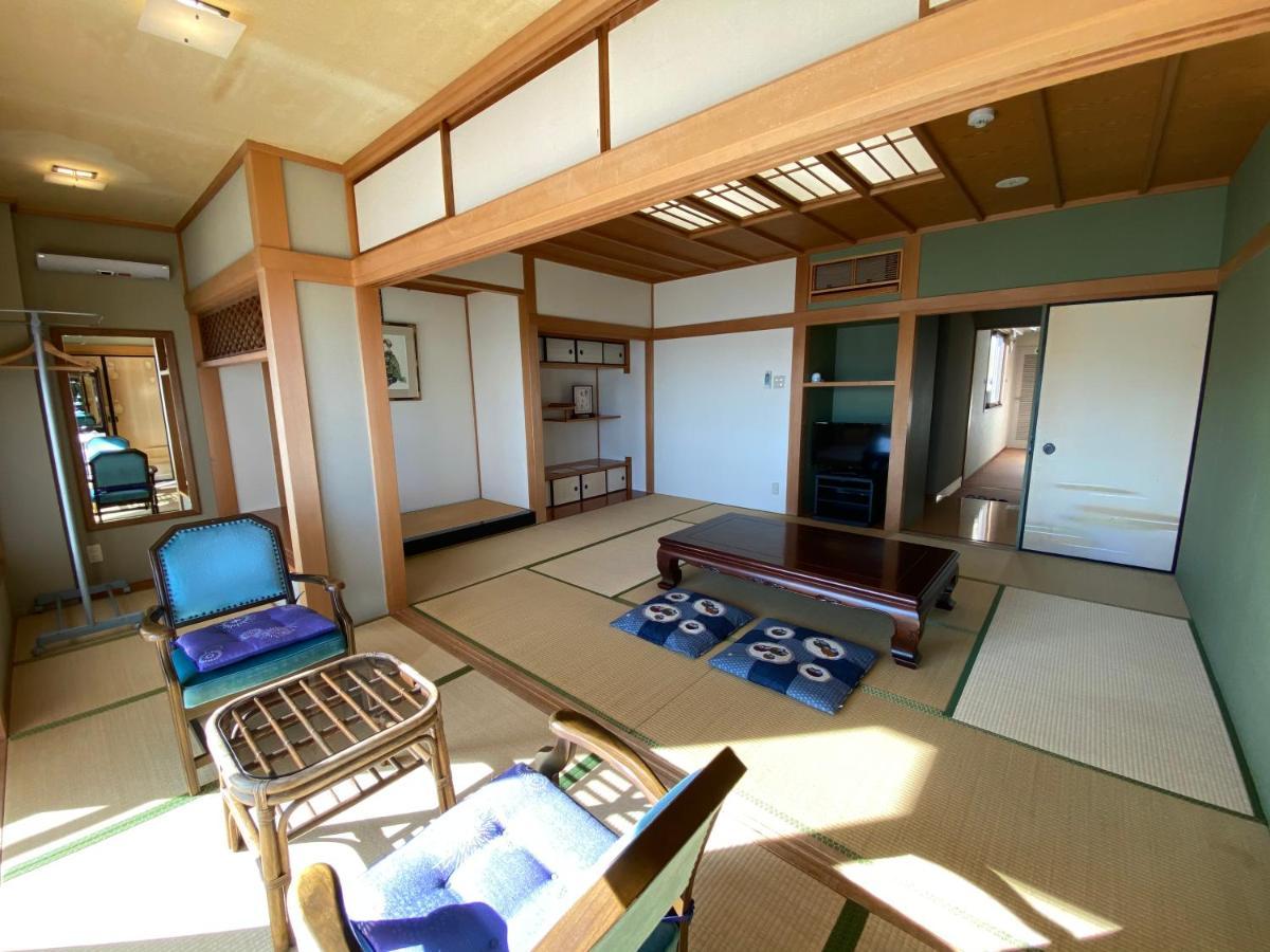 Atami Onsen Guest House Megumi Ngoại thất bức ảnh